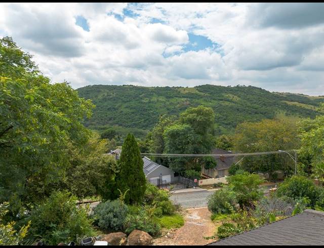 4 BEDROOM PROPERTY TO RENT IN MONDEOR